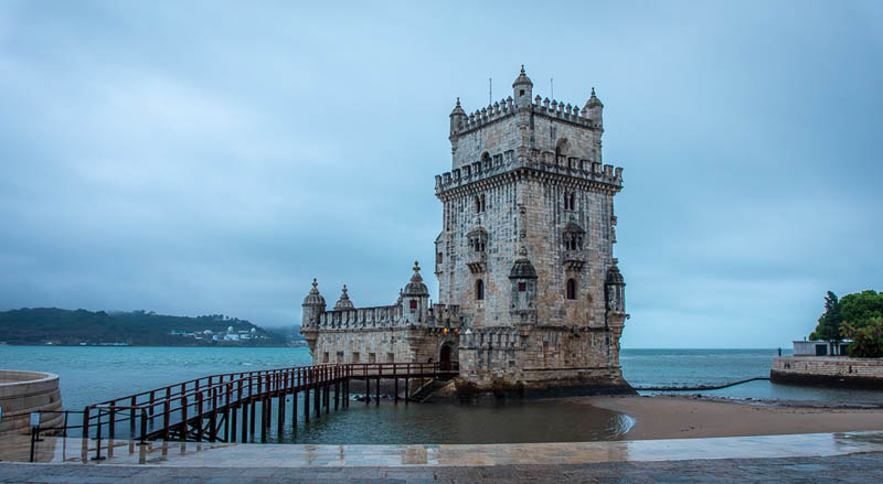 how to spend a layover in lisbon portugal