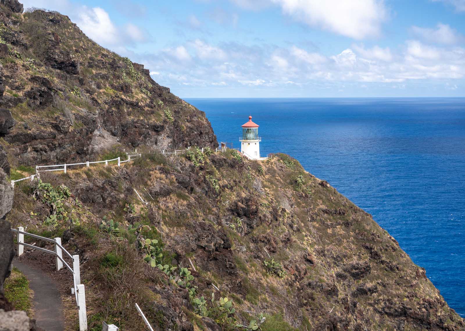 Best Hikes in Oahu Makapuu Point Lighthouse Trail