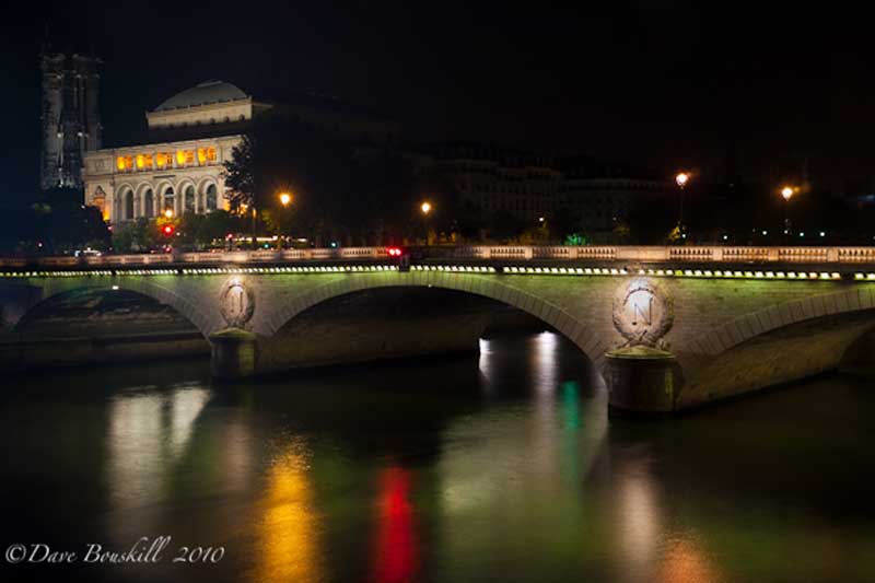 pont neuf brdige at night 