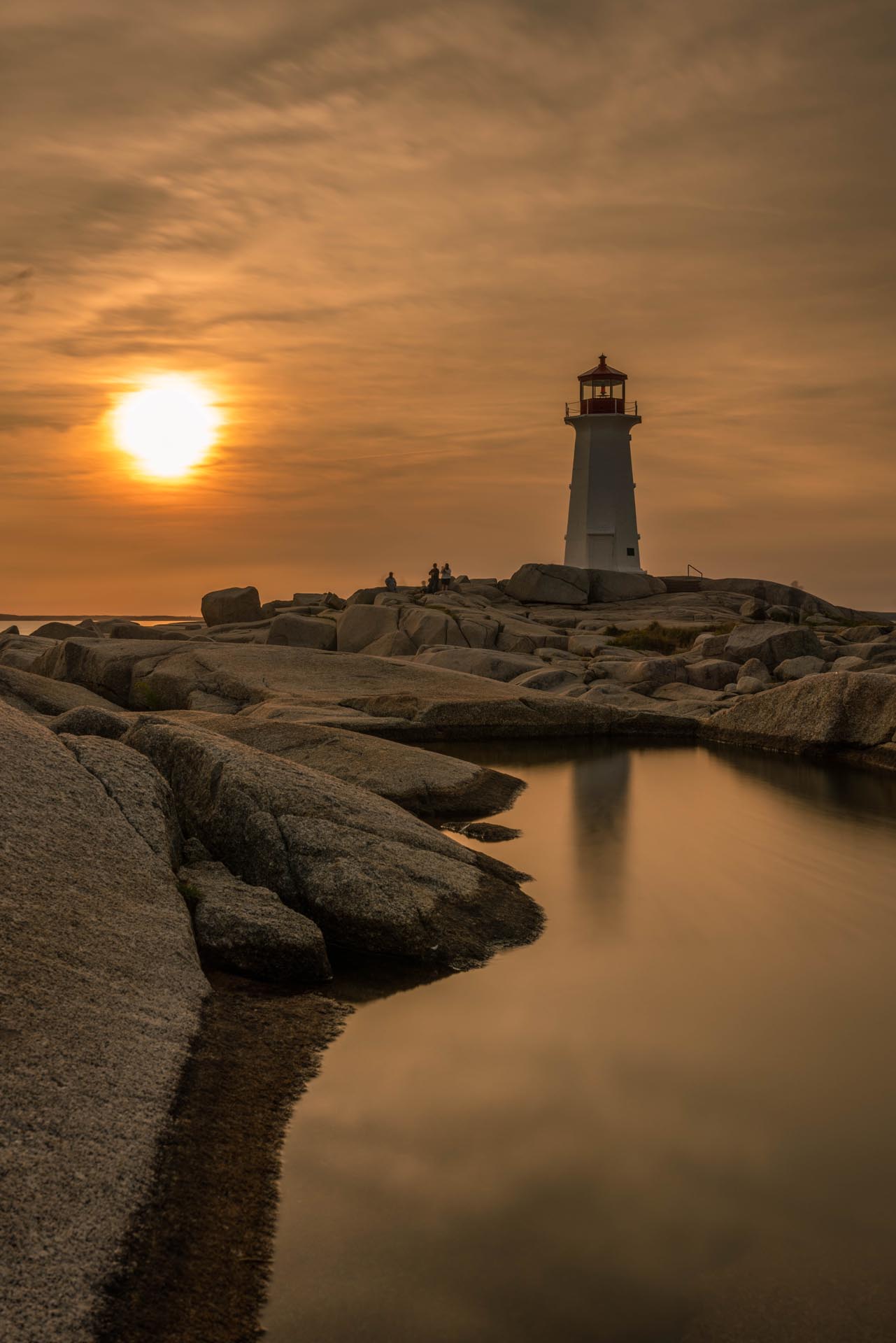 peggy's cove lighthouse at sunrise
