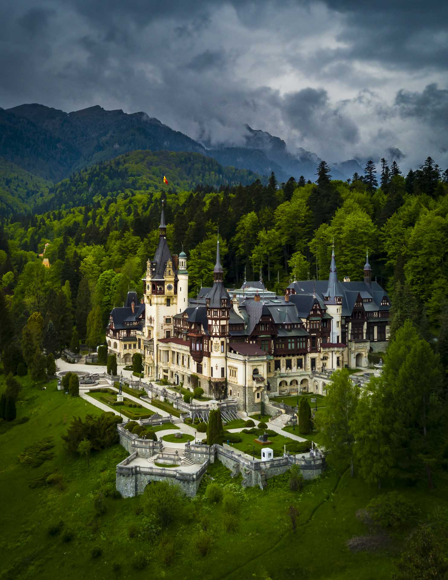 peles castle romania