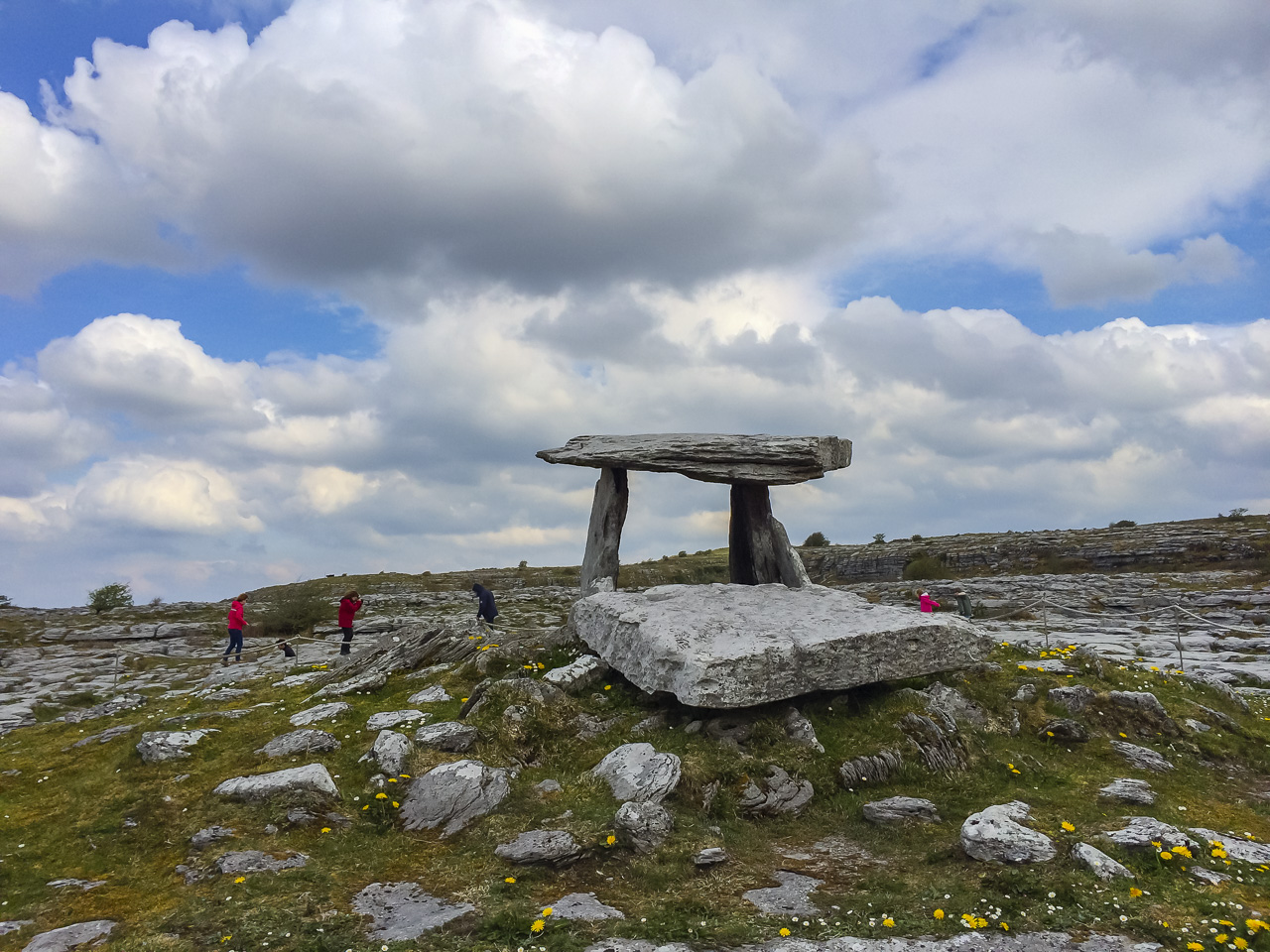 Poulnabrone Dolmen tombstone