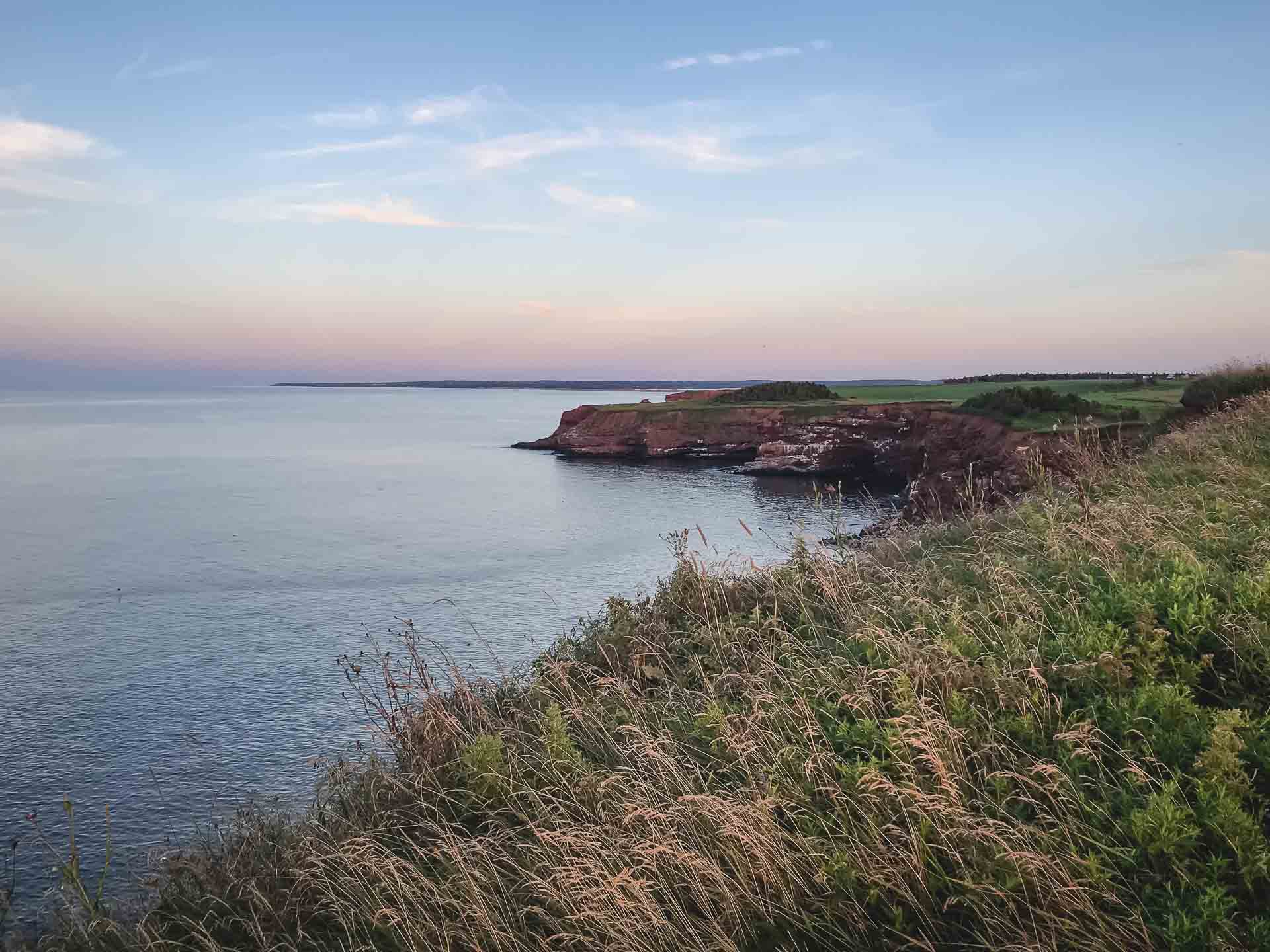 cavendish cliffs pei