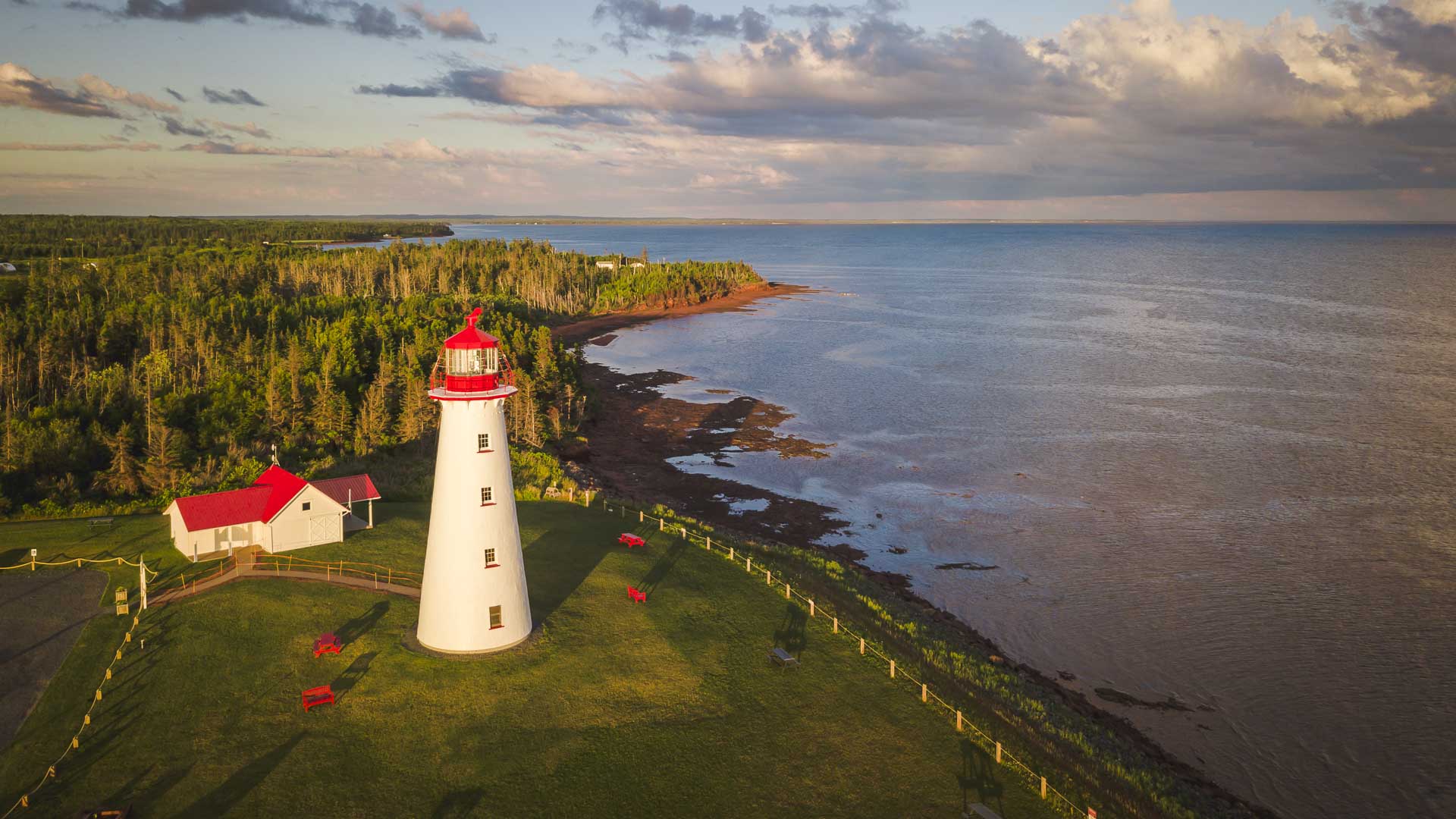 Point prim lighthouse pei