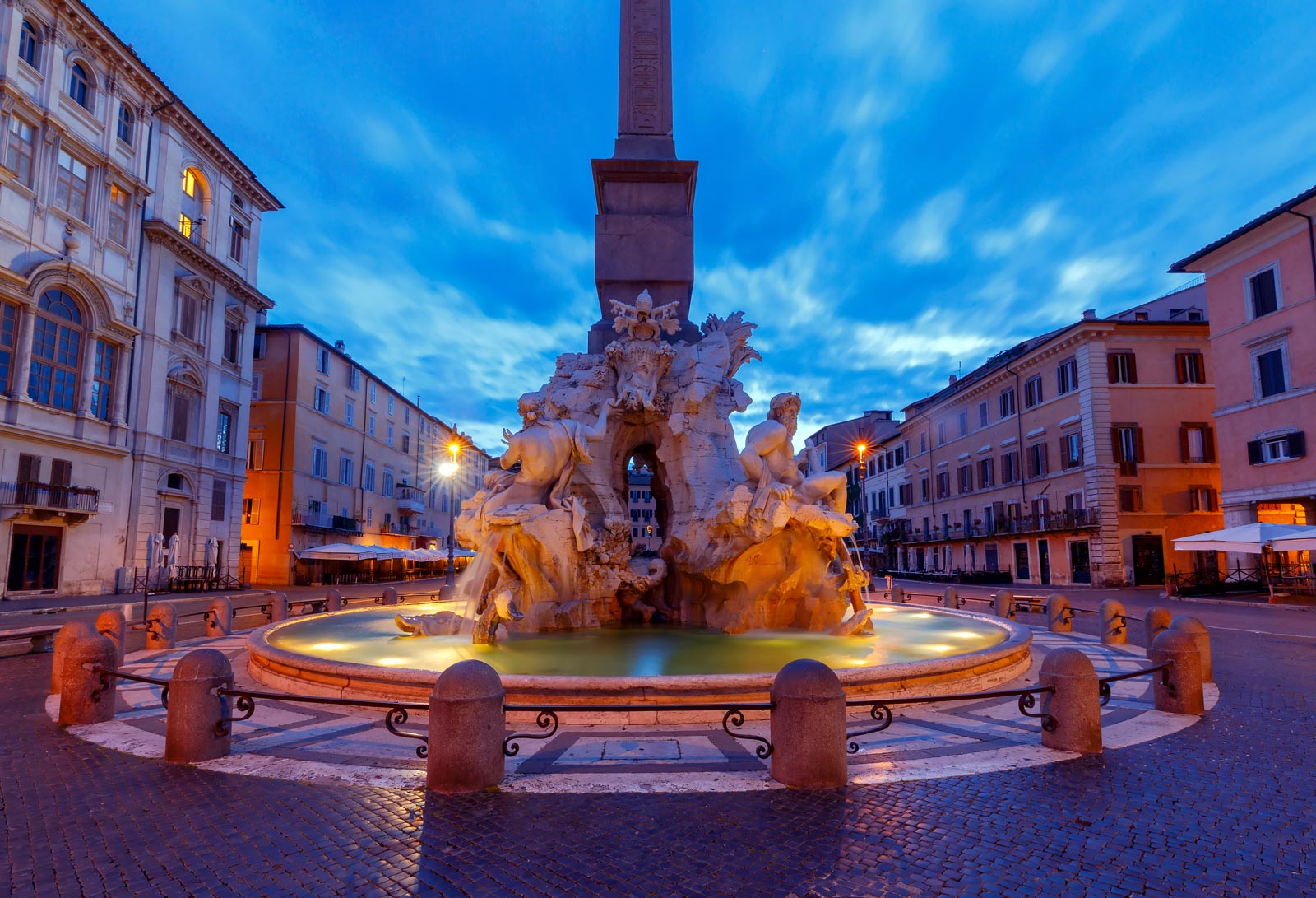 Rome Itinerary Piazza Navona Night fountain