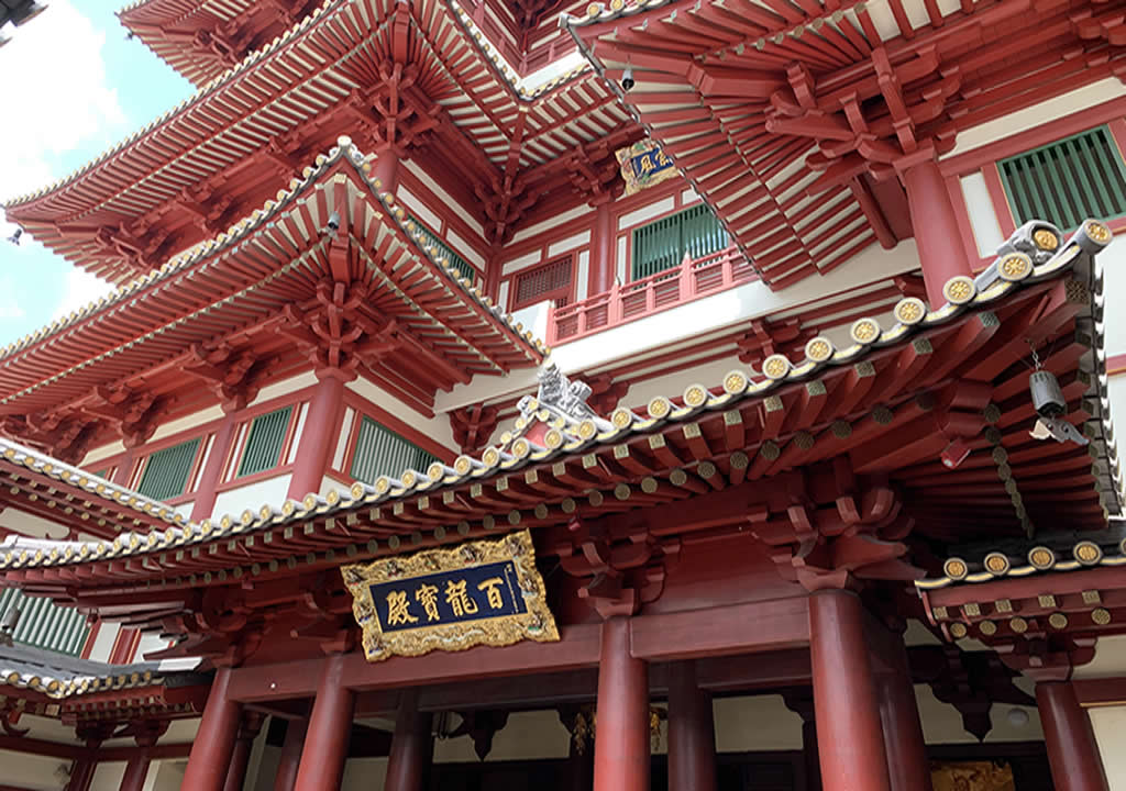 Buddha Tooth Relic Temple entrance 
