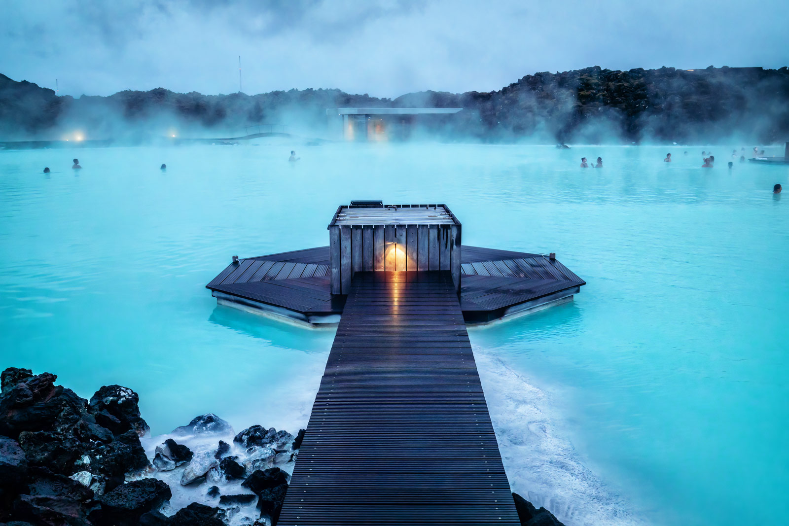 Disappointing Photos of Iceland's Famous Blue Lagoon