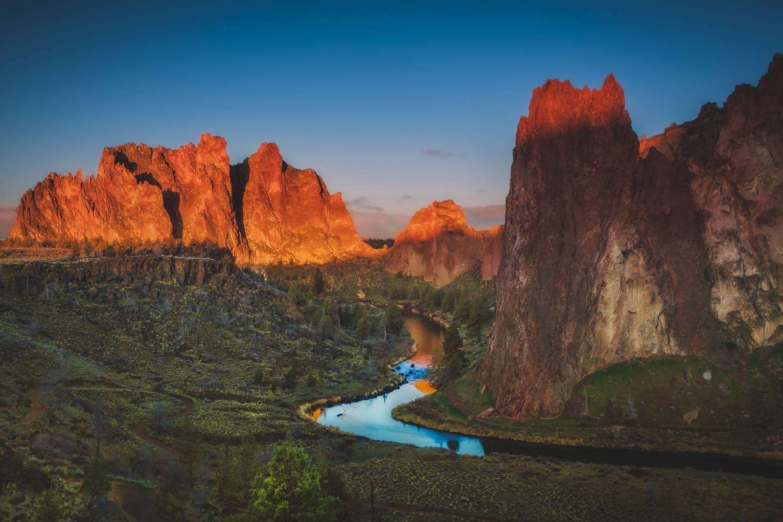 best things to do in oregon Smith Rock State Park