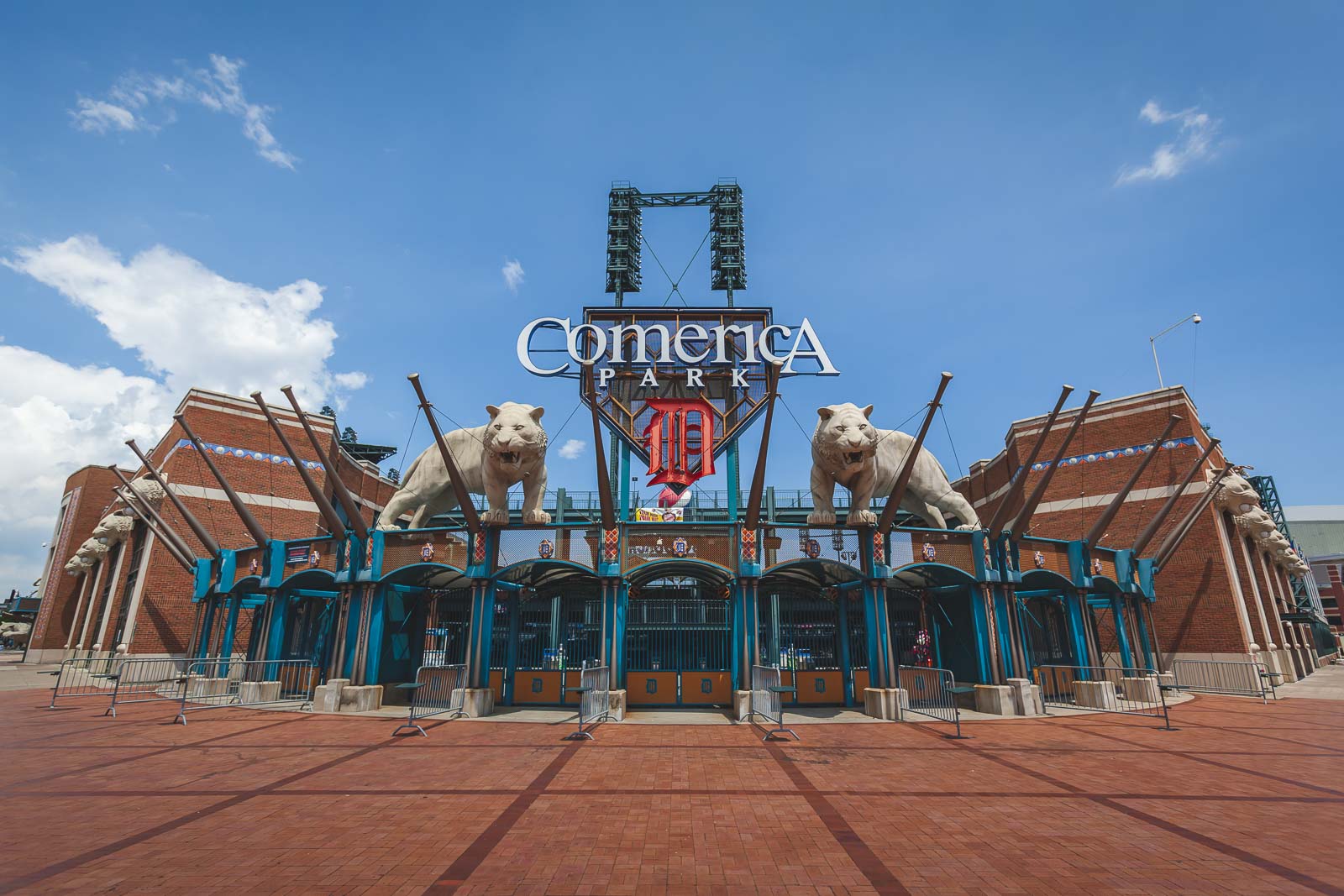 things to do in detroit comerica park detroit tigers