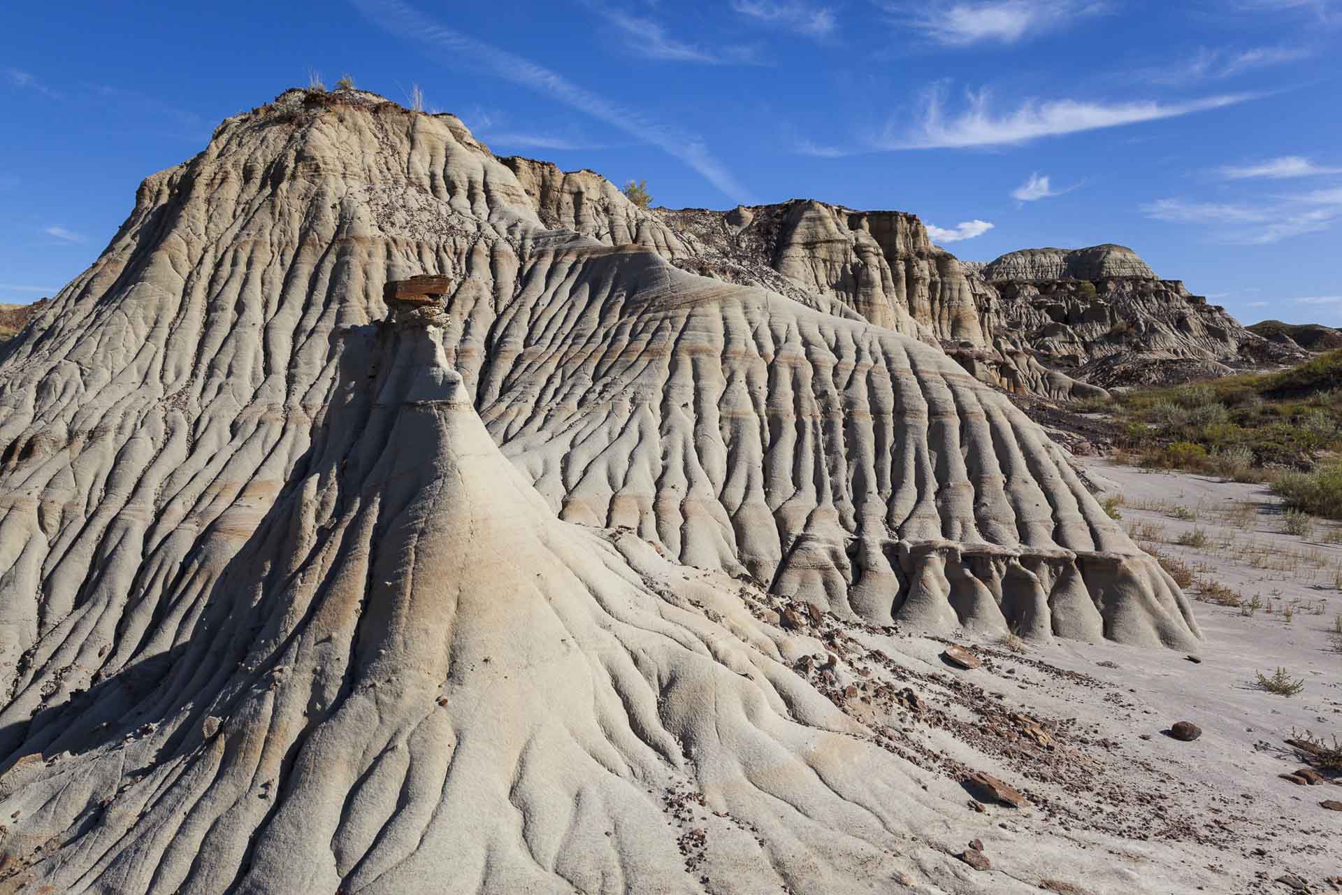 dinosaur provincial park things to do in drumheller