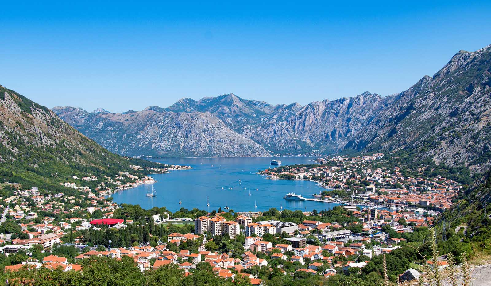 Day trip from Dubrovnik to Montenegro