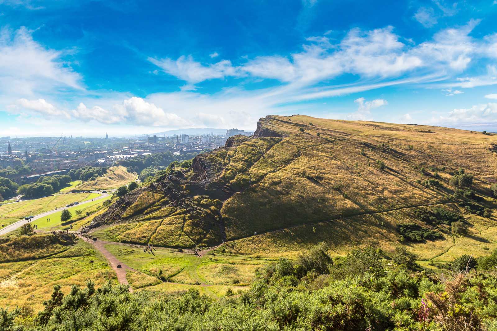 what to do in Edinburgh Scotland Arthur's seat and Holyrood Park