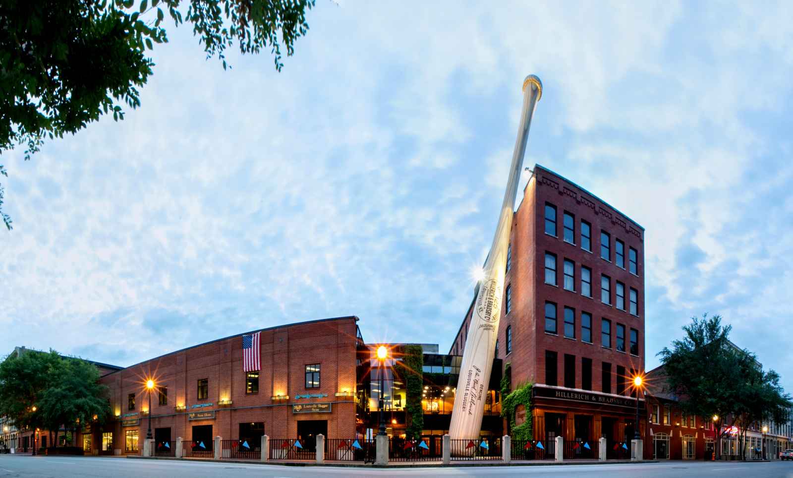 Things to do in Louisville Slugger Museum and factory