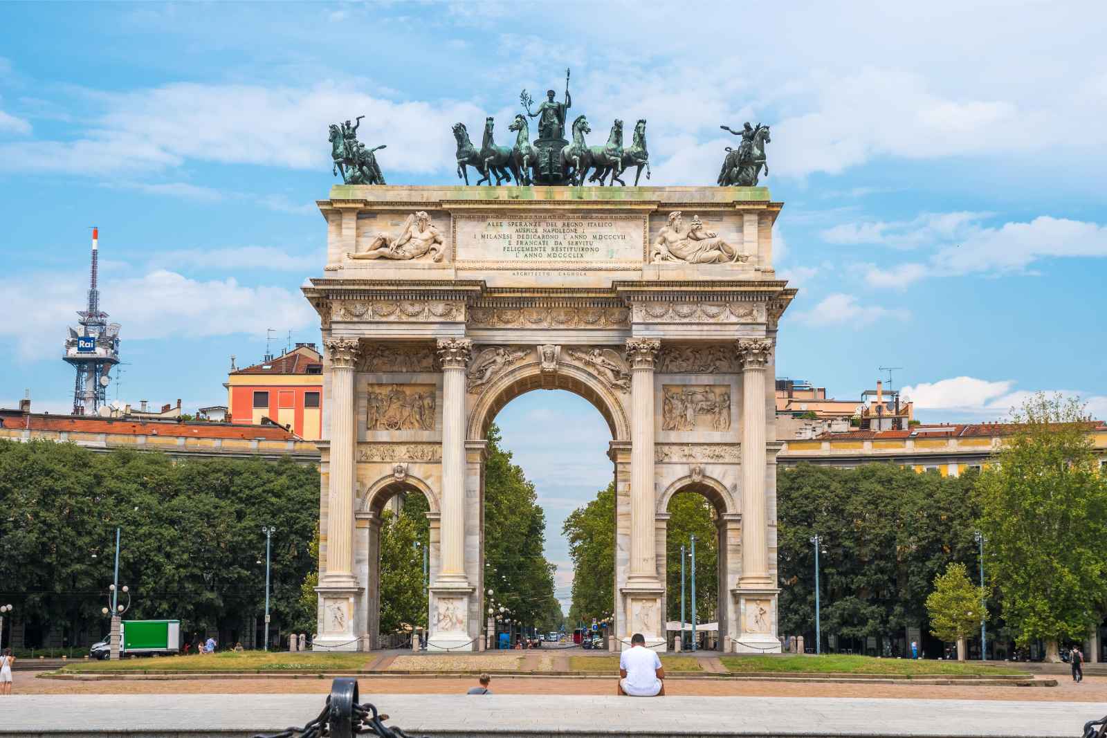 Things to do in Milan Arco della Pace