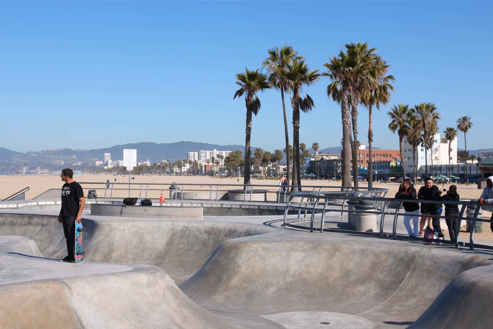 Things to Do in Venice Beach California Venice Beach Skatepark