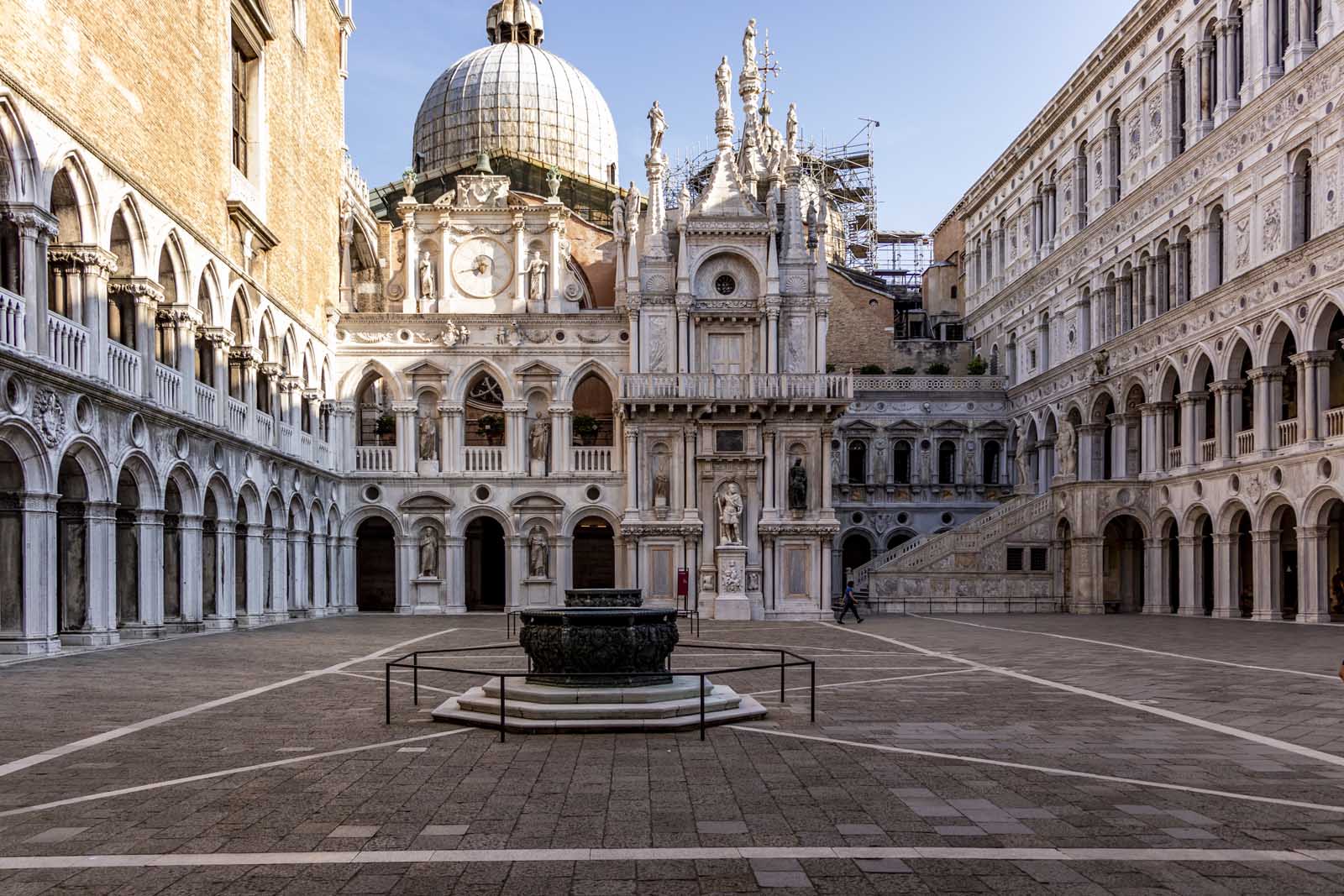 Venice things to see Doges Palace