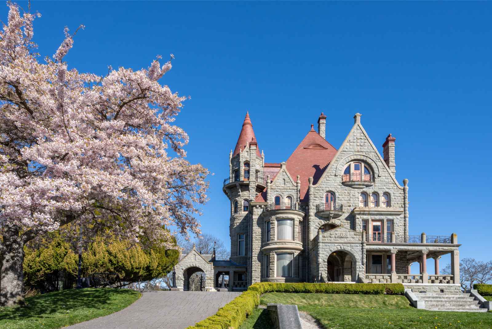 Things to do in Victoria BC Craigdarroch Castle