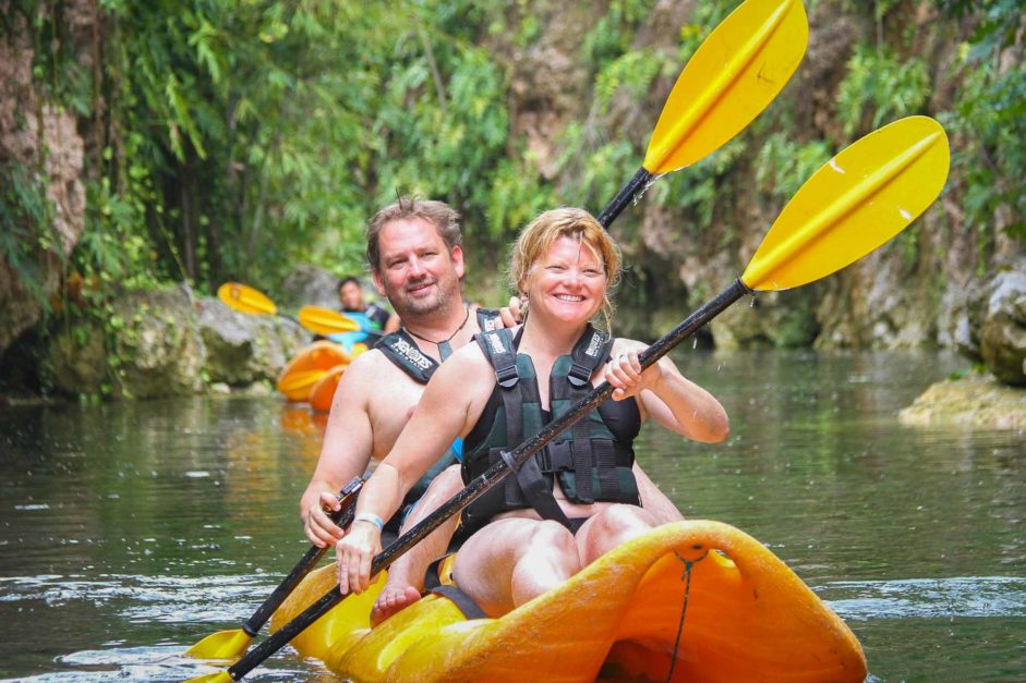 kajakpaddling på äventyr Nöjespark cancun