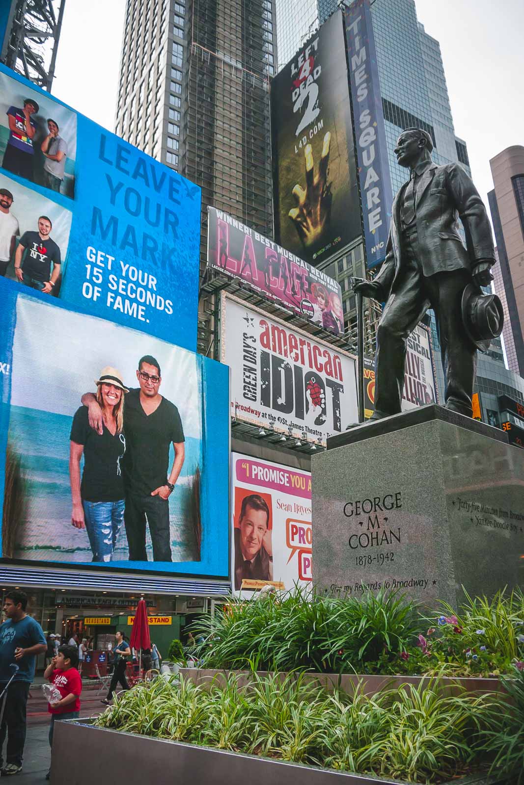 george cohen statue times square