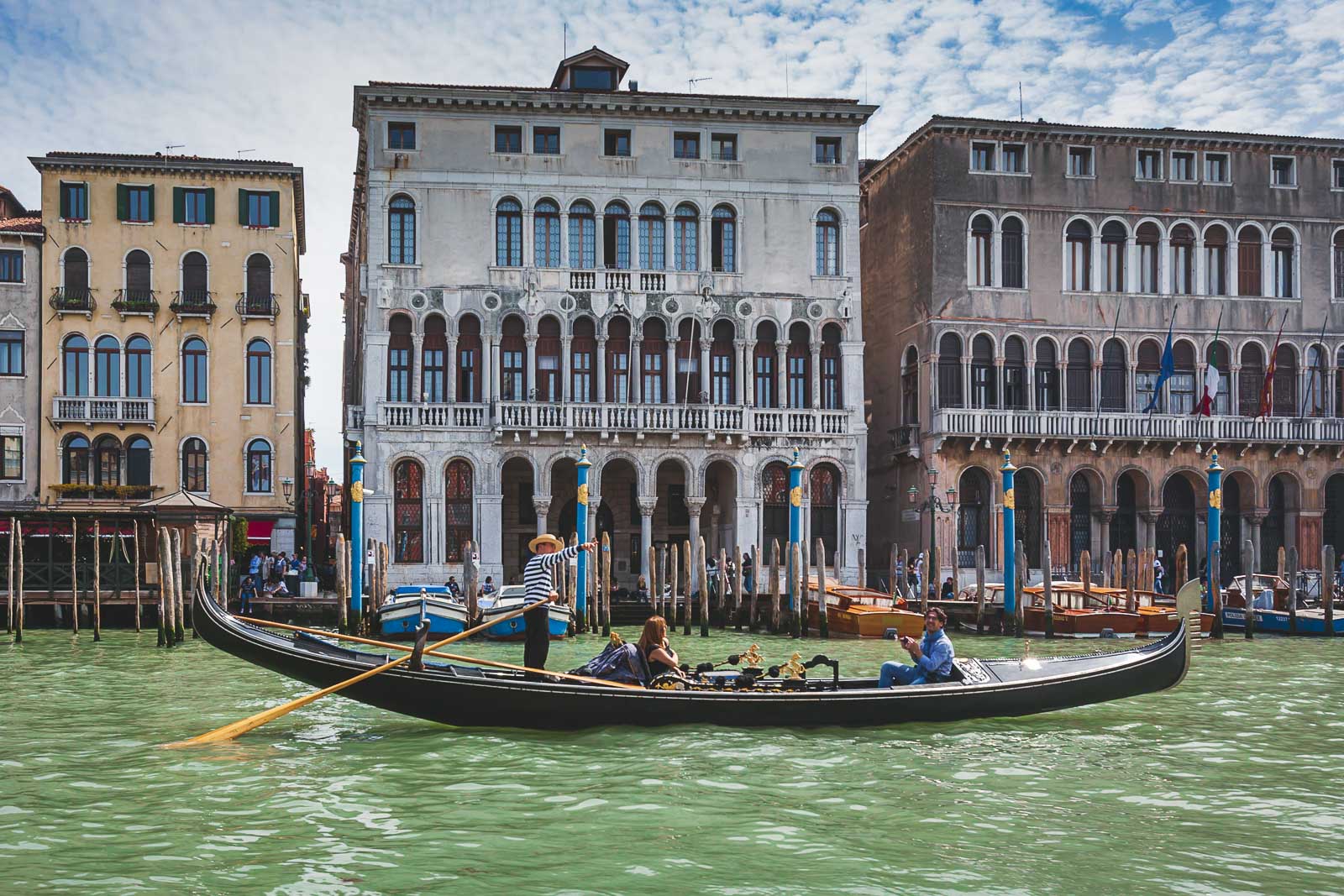 Gondola rides on the grand canal - best things to do in Venice