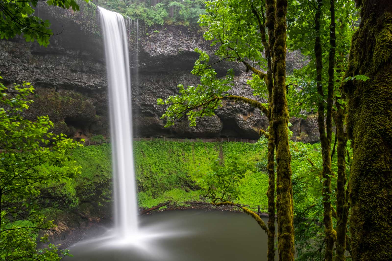 Trail of Ten Falls Hike in Oregon