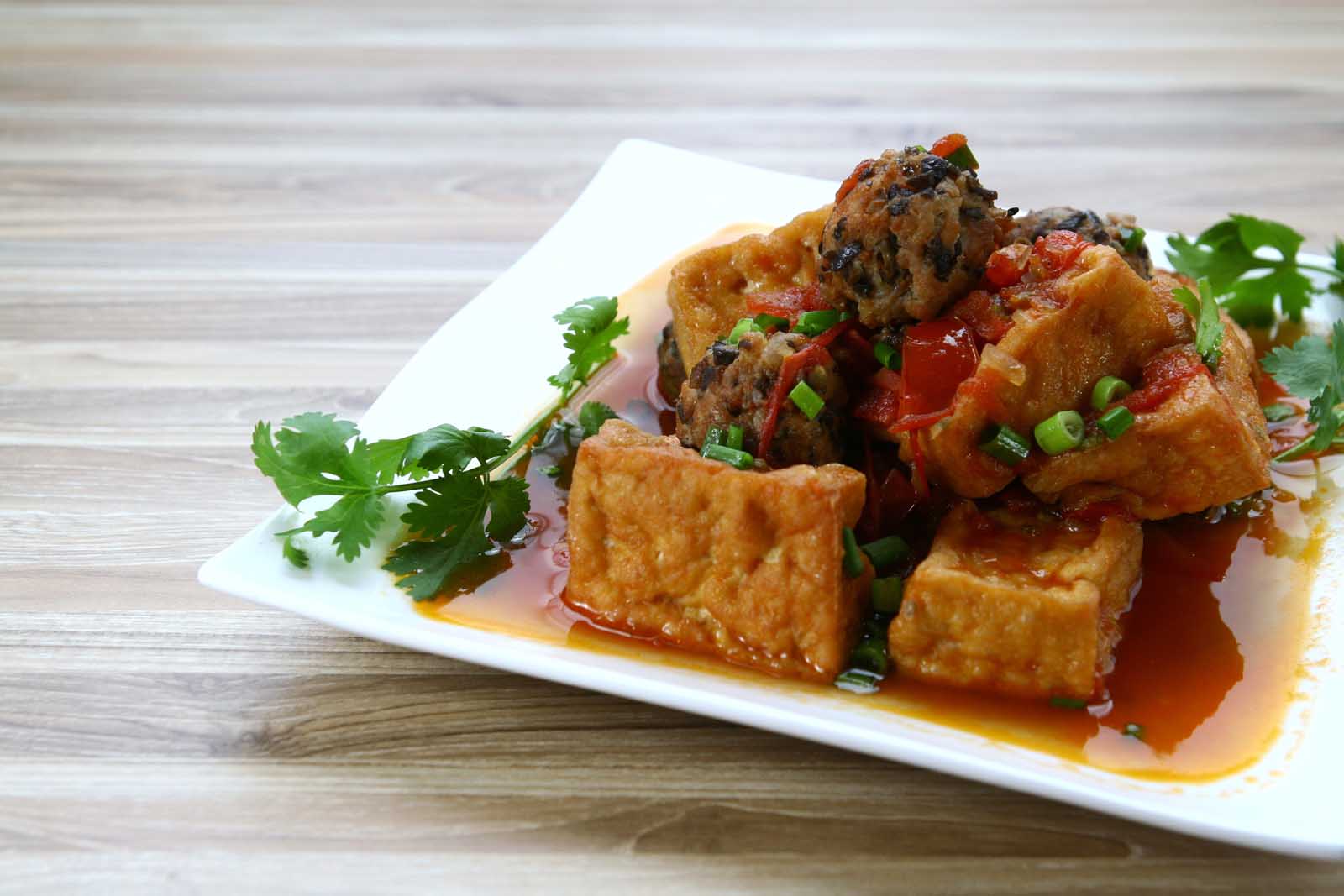 Vietnamese Food Dau Phu Sot Ca Chua Fried Tofu in Tomato Sauce
