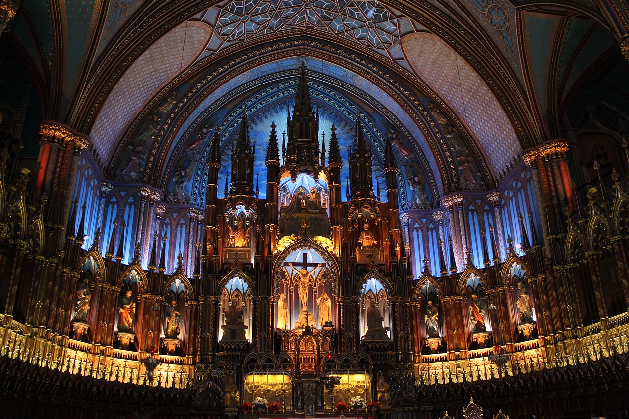 Where to stay in Montreal | Notre Dame Basilica