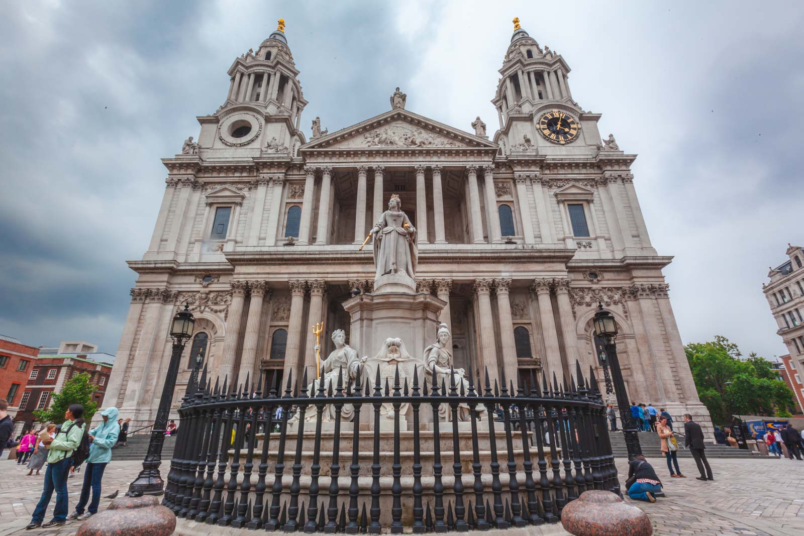 Where to stay in London near Saint Paul's Cathedral