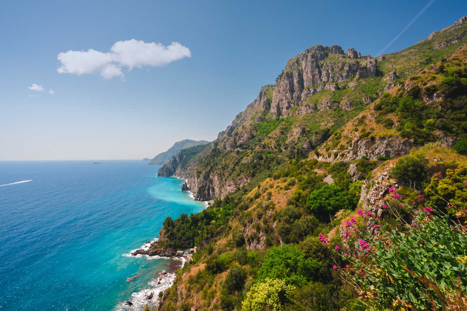Wy visit Amalfi Coast vs Cinque Terre