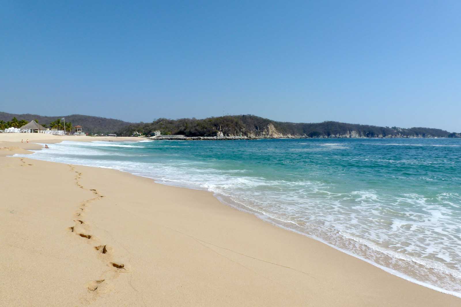 best beaches in mexico Huatulco bay