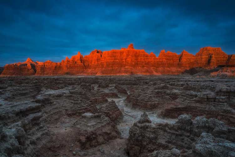 sunrise south dakota badlands | beat places to visit on earth