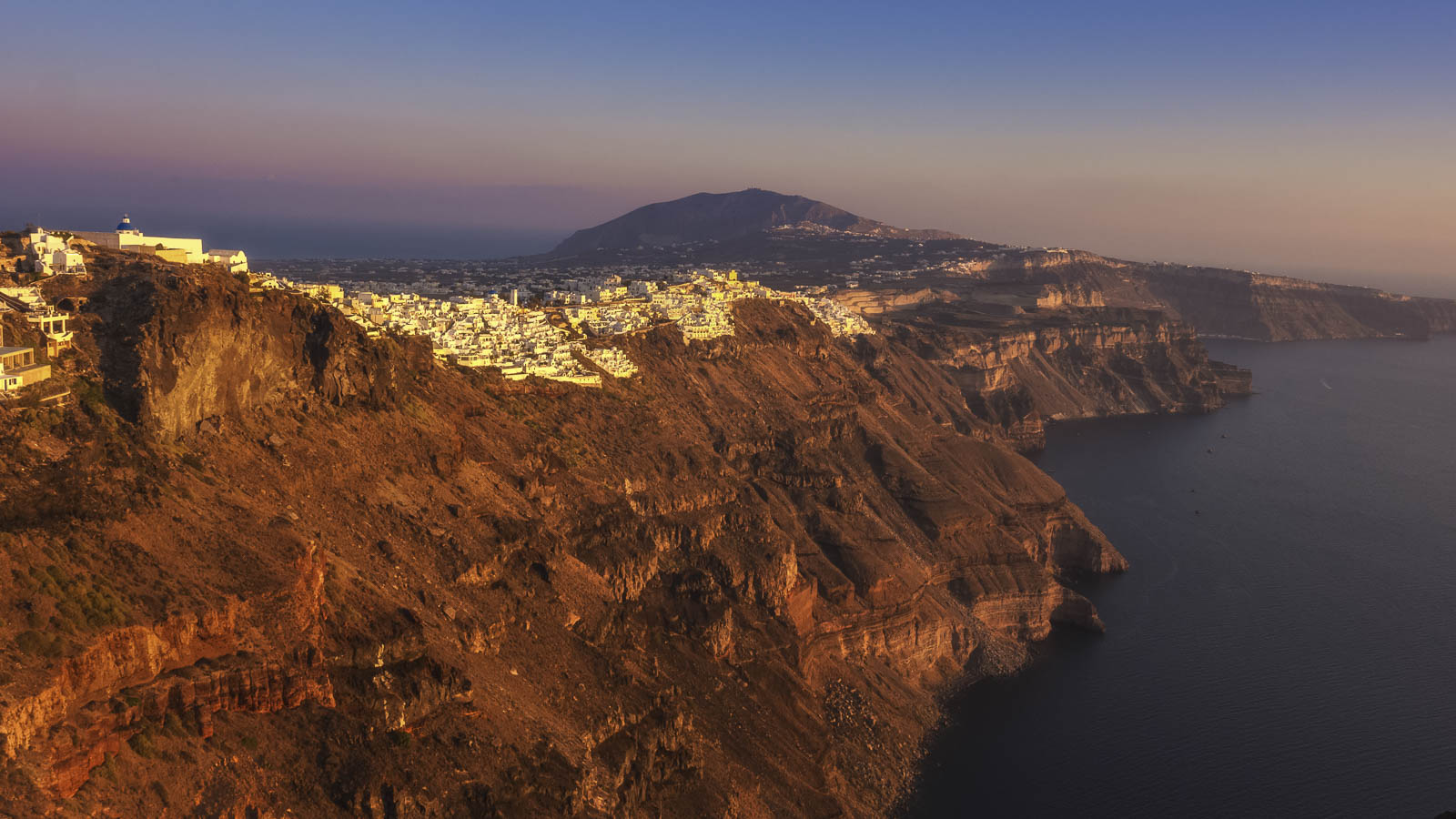 best things to do in Santorini cable car in fira