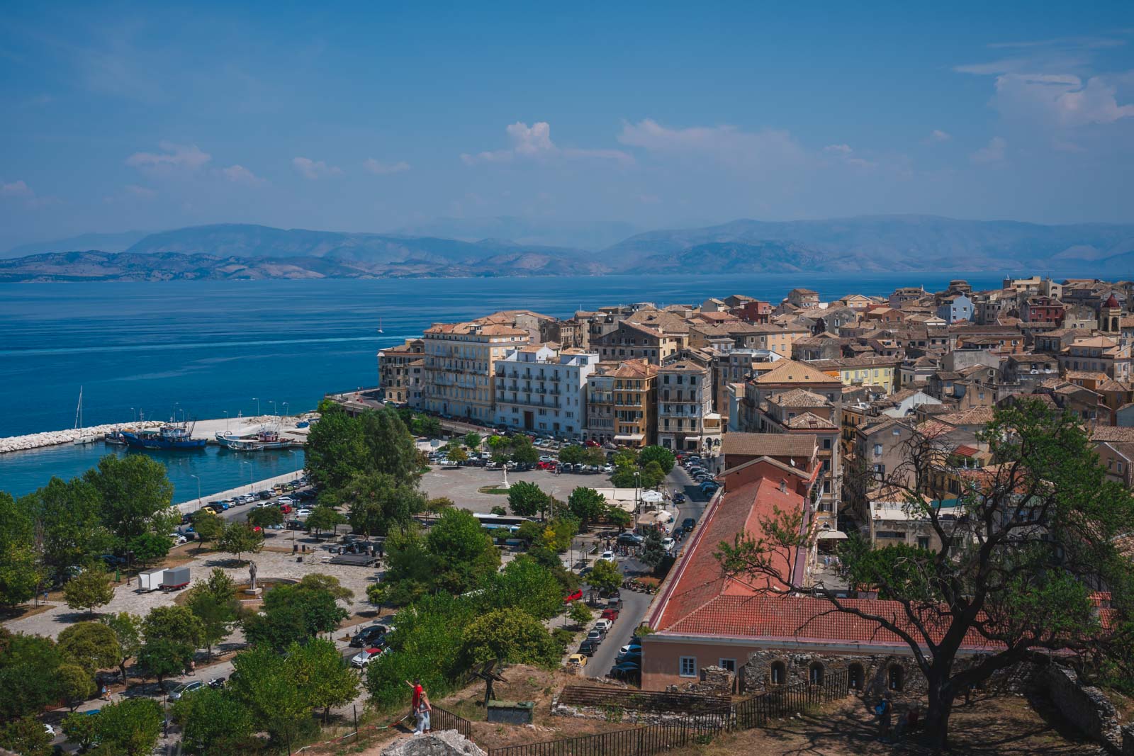 Vista da cidade de Corfu da nova fortaleza
