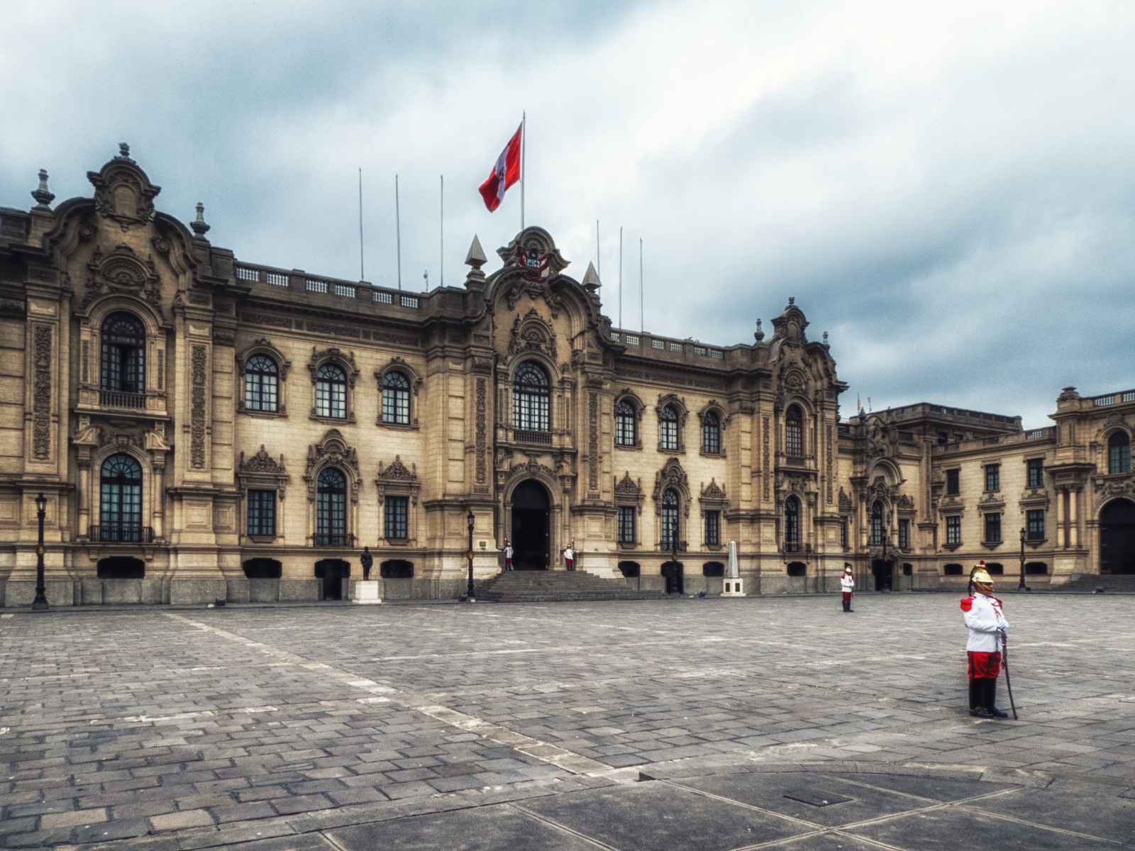 best things to do in lima peru Government Palace