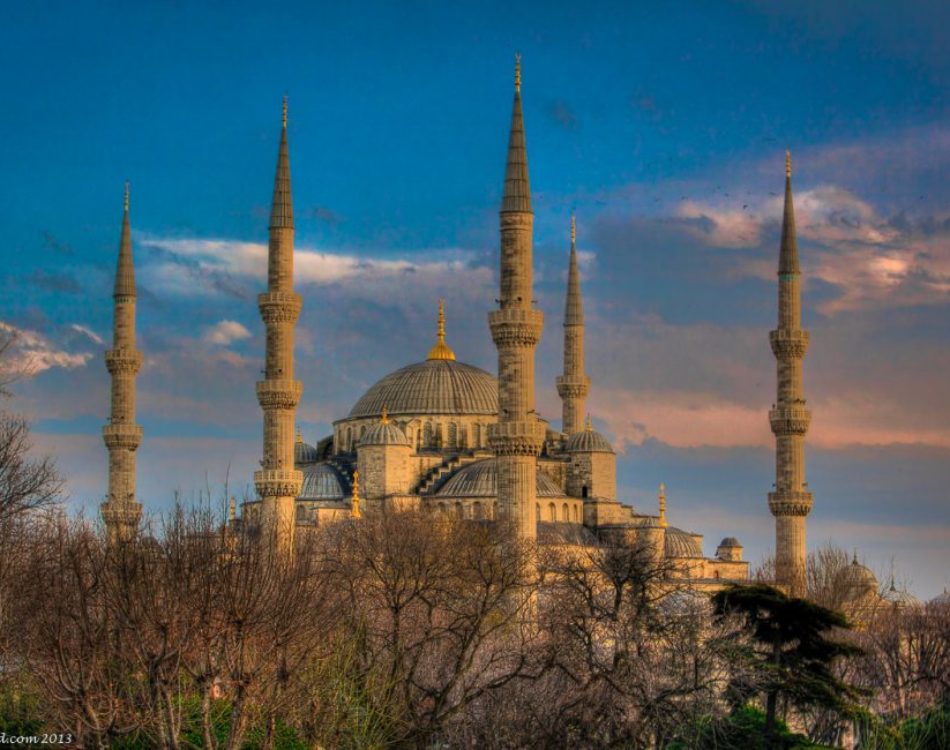 The Blue Mosque of Istanbul and tips for Entry