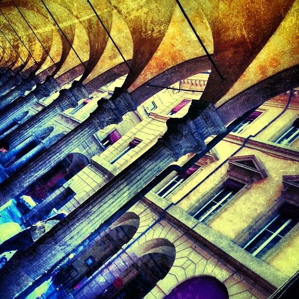 bologna-arches-italy
