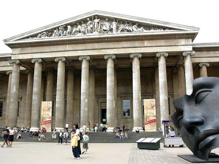 travel photography of the british museum