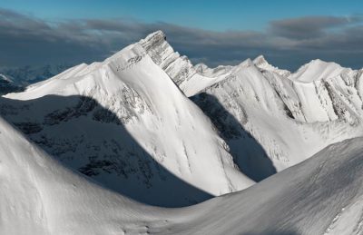 canada winter activities rocky mountains