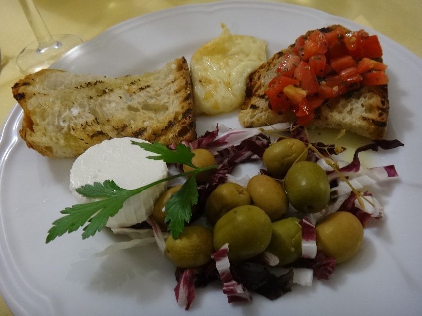 cheese and olives - Gargano favorties