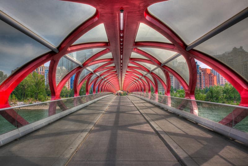 alberta road trip | calgary pedestrian bridge