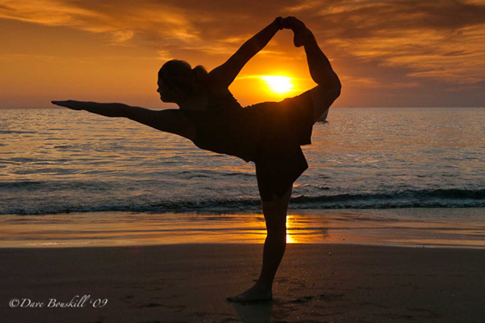 jobs that require travel yoga instructor