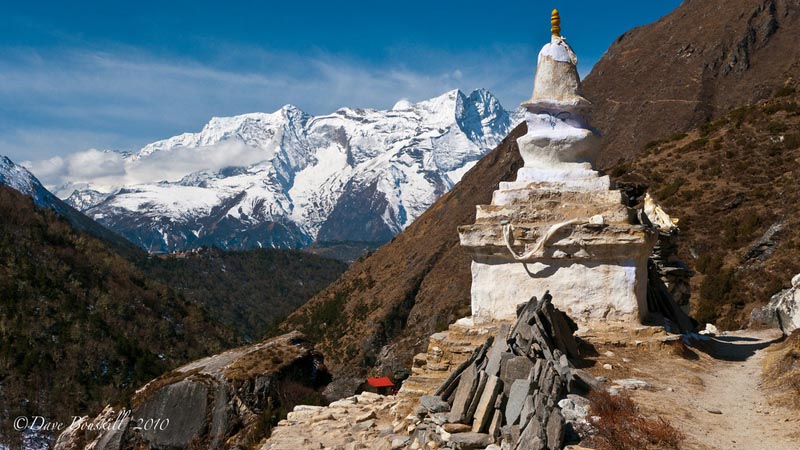 ebc trek sherpa stupa