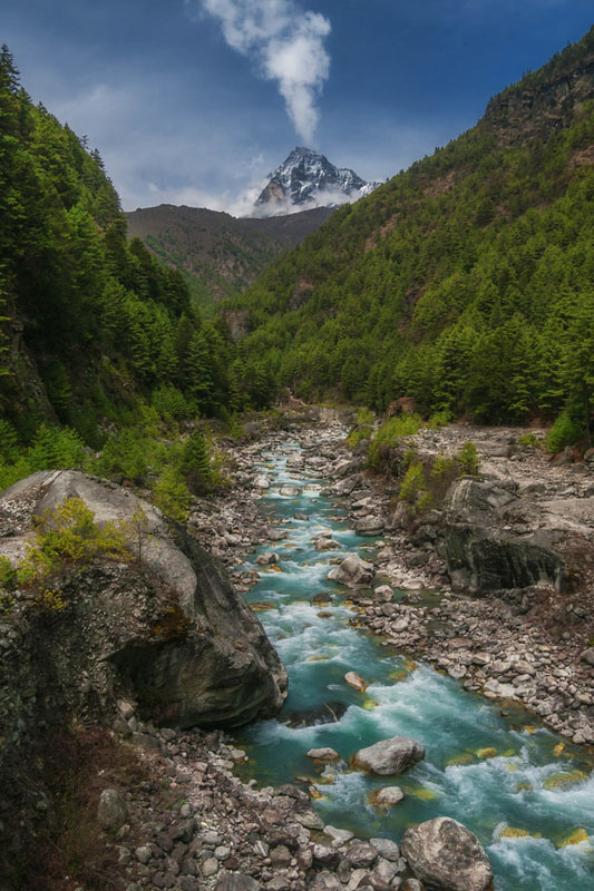 pictures of nepal | everest river forest