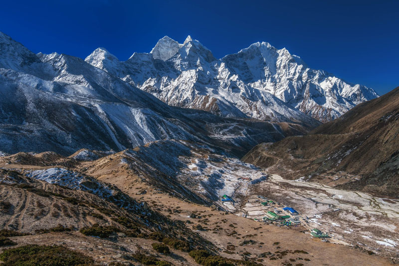 everest pictures village