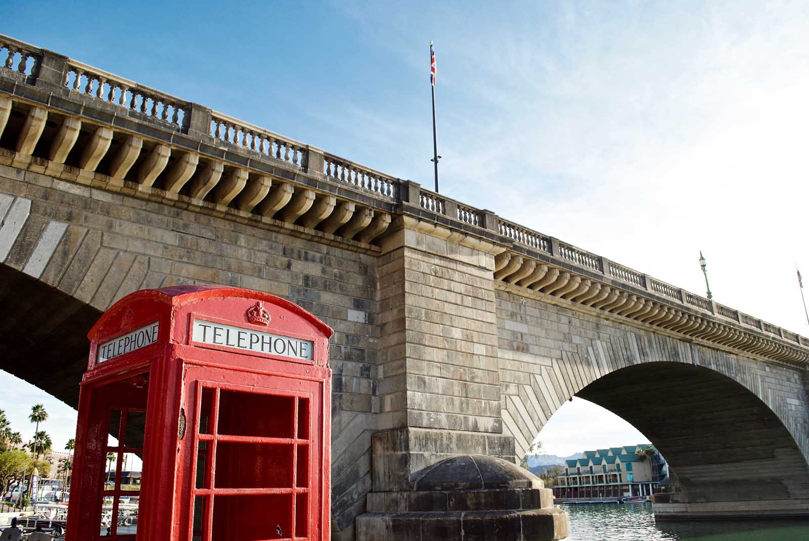 interesting facts about england london bridge