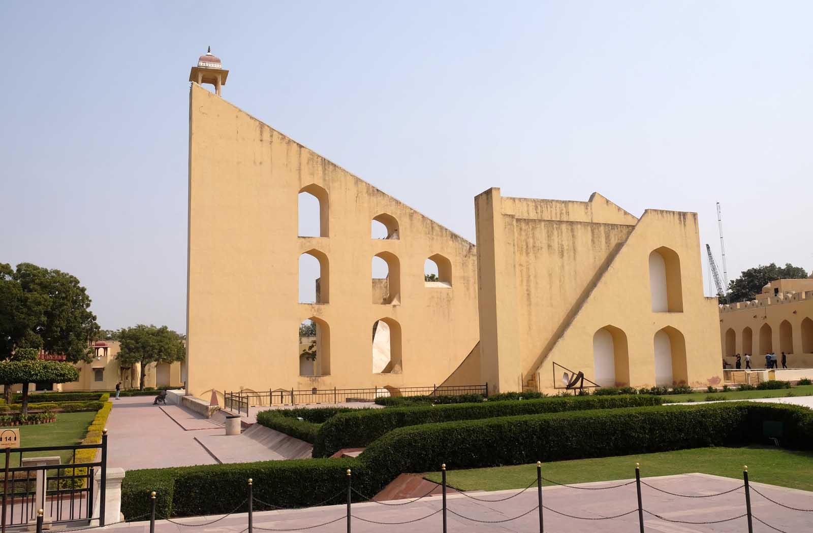 facts about india world's largest sundial