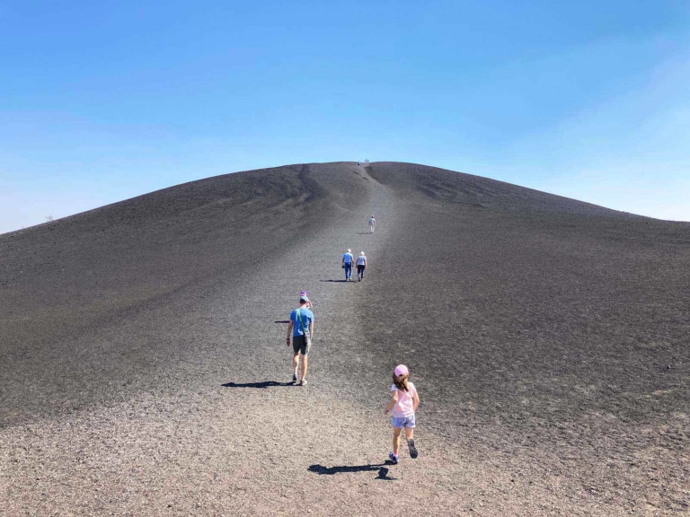 Expert Family Travel Tips - Traveling With Kids | The Planet D
