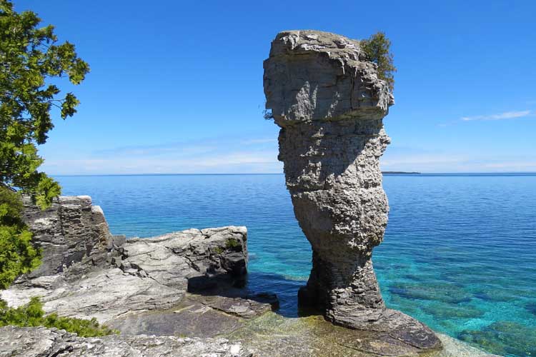 Places to visit in Ontario like Flowerpot Island