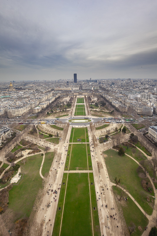 Visit the Parc Champs de Mars is one  of the many free things to do in Paris