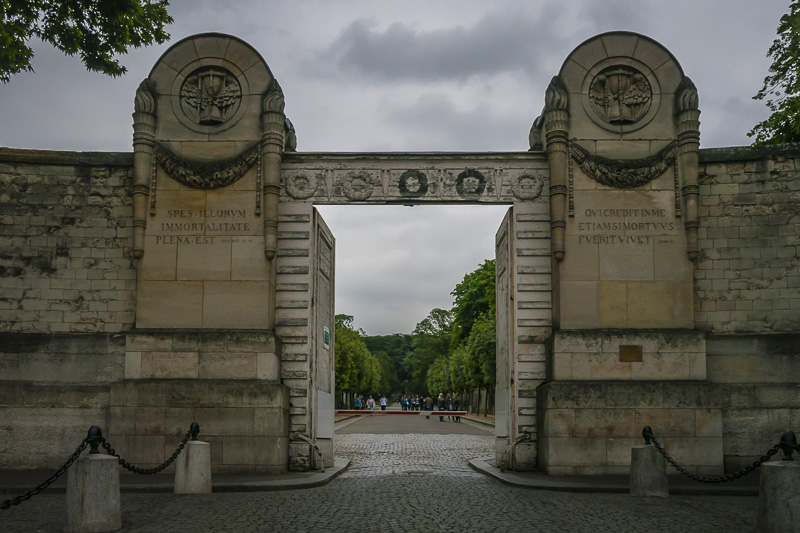 Pere la Chaise Cemetery in Paris